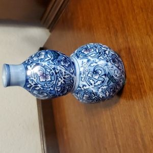 SMALL LITTLE VASE FROM JAPAN
